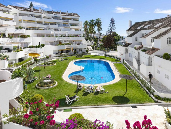 Apartamento for sale in Nueva Andalucía, Marbella