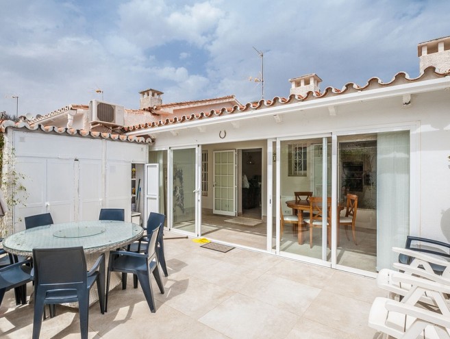 Unifamiliar for sale in Elviria, Marbella
