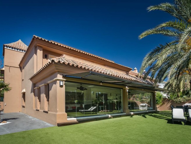 Villa for sale in Guadalmina Alta, Marbella