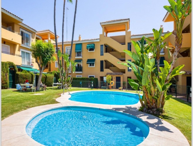 Apartamento for sale in Guadalmina Baja, Marbella