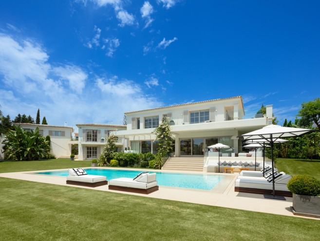 Villa for sale in Nueva Andalucía, Marbella