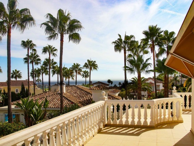 Villa for sale in Elviria, Marbella