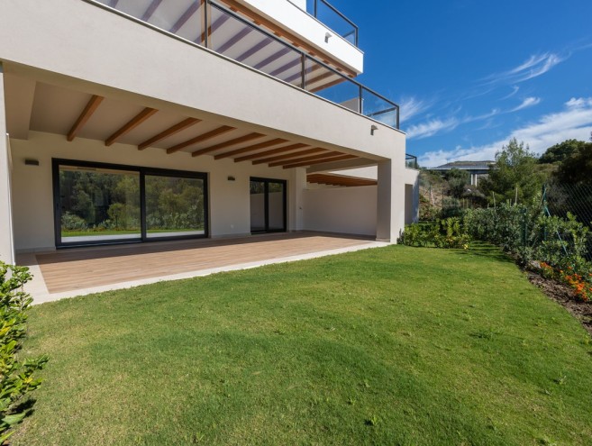 Apartment for sale in Nueva Andalucía, Marbella
