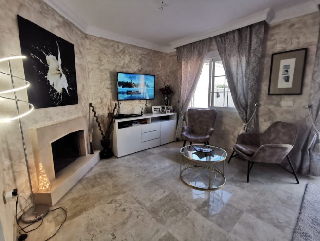 Townhouse for sale in Nueva Andalucía, Marbella