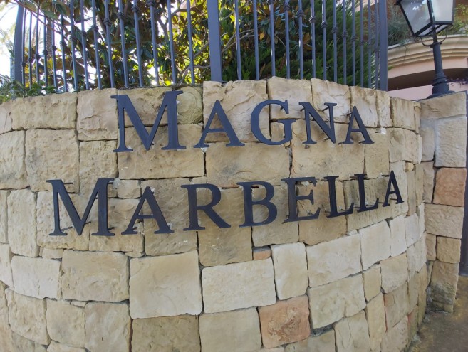 Apartment for sale in Nueva Andalucía, Marbella