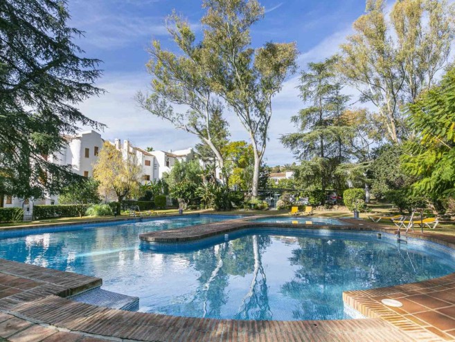 Apartment for sale in Nueva Andalucía, Marbella
