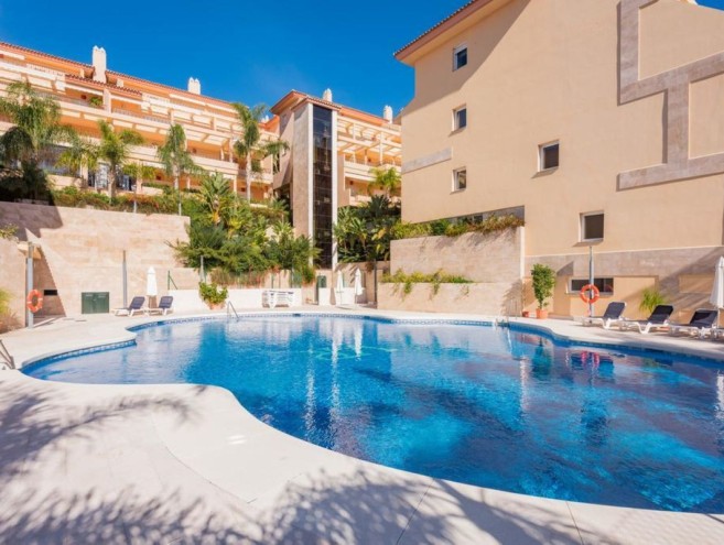 Apartment for sale in Nueva Andalucía, Marbella
