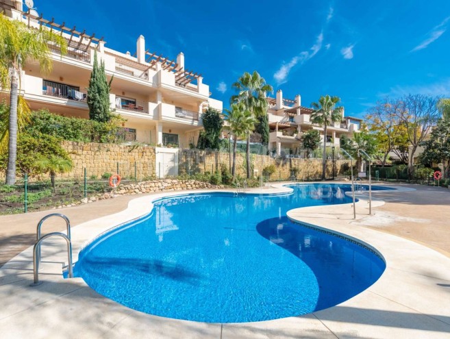 Apartment for sale in Nueva Andalucía, Marbella