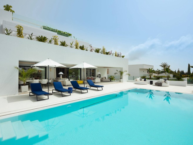 Villa for sale in Aloha, Marbella