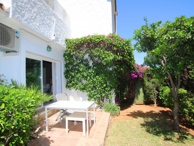 Unifamiliar for sale in Nueva Andalucía, Marbella
