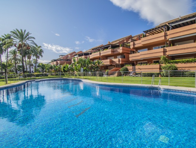 Apartment for sale in Puerto Banús, Marbella
