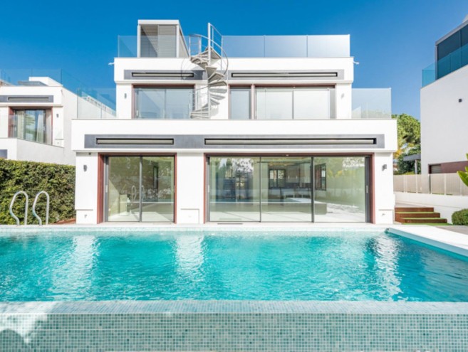 Villa for sale in The Golden Mile, Marbella