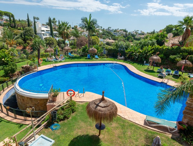 Townhouse for sale in Nueva Andalucía, Marbella