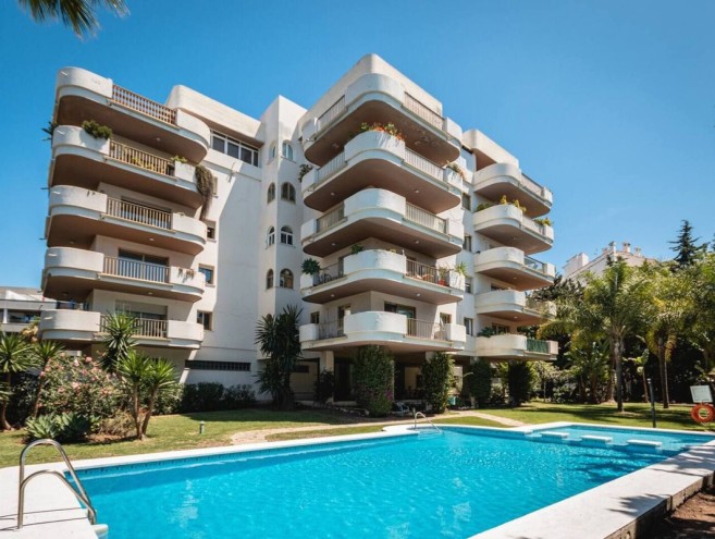 Apartamento for sale in Nueva Andalucía, Marbella