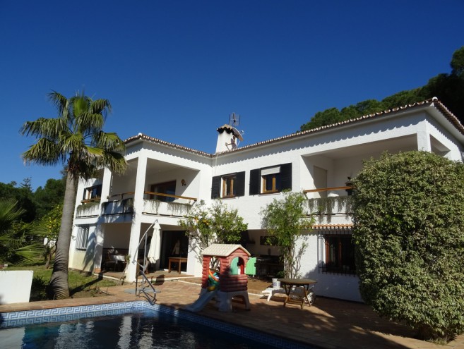Villa for sale in Elviria, Marbella