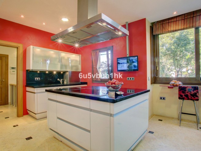 Villa for sale in Costa del Sol, Marbella