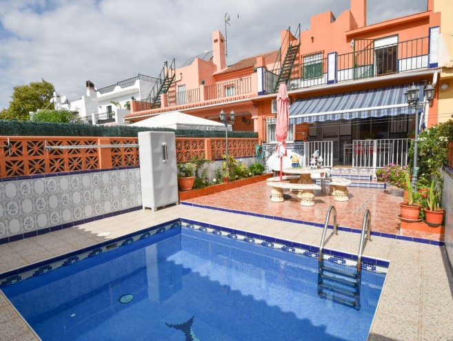 Townhouse for sale in Nueva Andalucía, Marbella