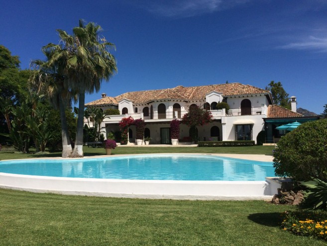 Villa for sale in Guadalmina Baja, Marbella
