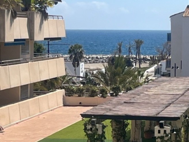 Apartment for sale in Puerto Banús, Marbella