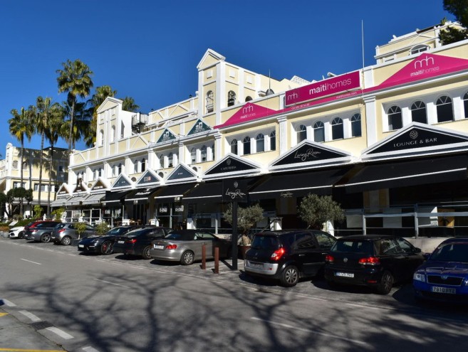 Commerce for sale in Aloha, Marbella