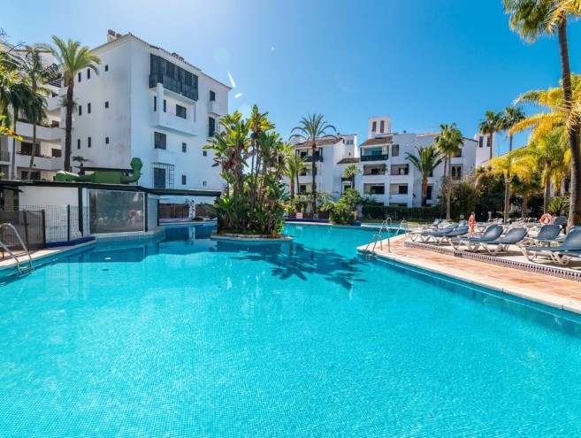 Apartamento for sale in Elviria, Marbella