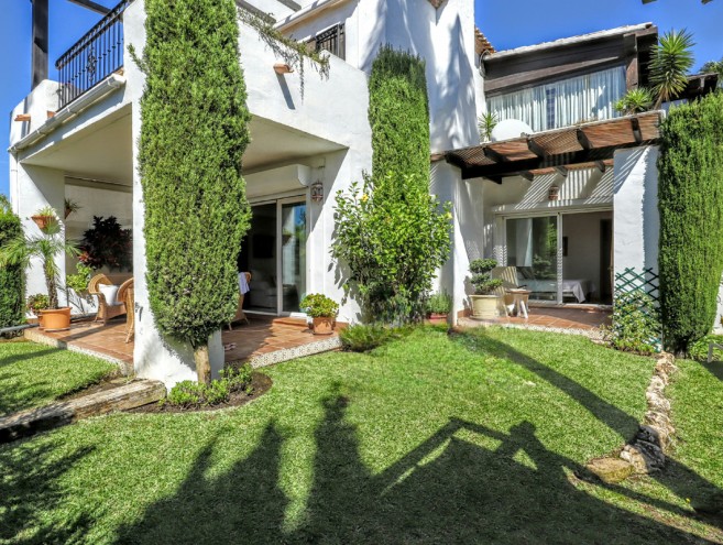 Villa for sale in The Golden Mile, Marbella