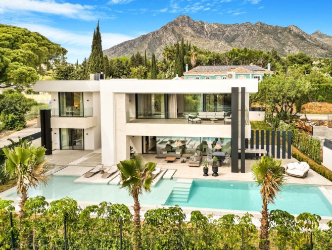 Villa for sale in Costa del Sol, Marbella