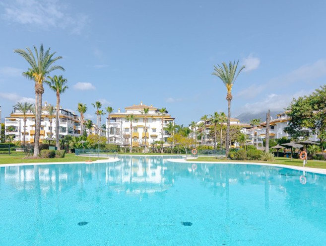 Apartment for sale in Puerto Banús, Marbella