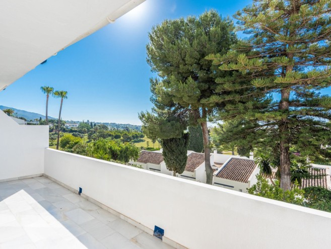 Appartement for sale in Nueva Andalucía, Marbella
