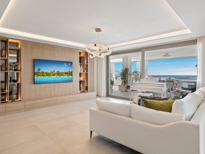 Apartamento for sale in Nueva Andalucía, Marbella