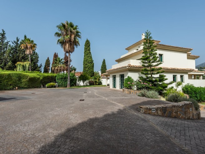 Villa for sale in Costa del Sol, Marbella