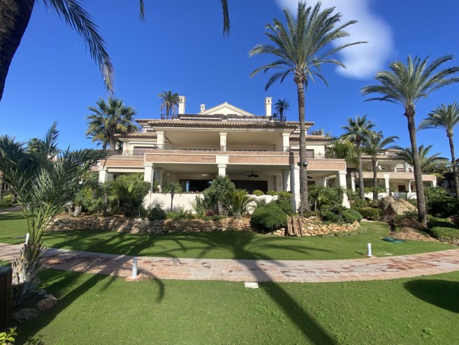 Apartamento for sale in Los Monteros, Marbella