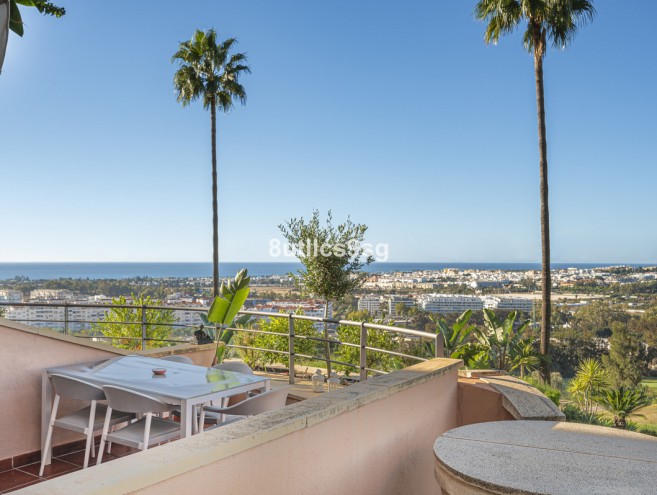 Apartment for sale in Nueva Andalucía, Marbella