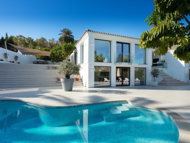 Villa for sale in Nueva Andalucía, Marbella