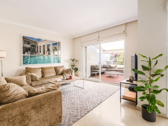 Unifamiliar for sale in La Quinta, Marbella