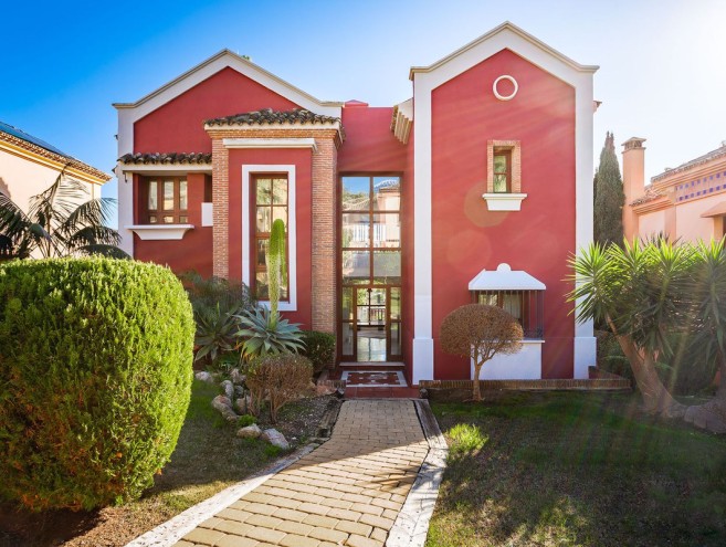 Villa for sale in The Golden Mile, Marbella
