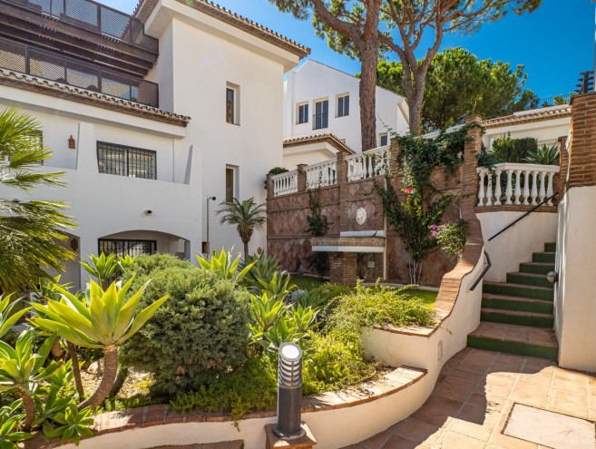 Appartement for sale in Nueva Andalucía, Marbella