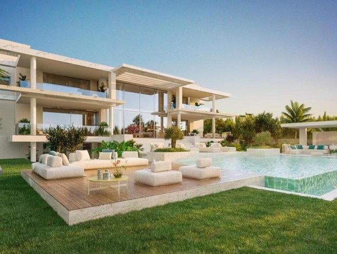 Villa for sale in The Golden Mile, Marbella