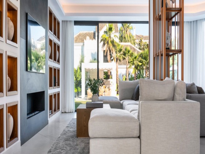 Villa for sale in Nueva Andalucía, Marbella