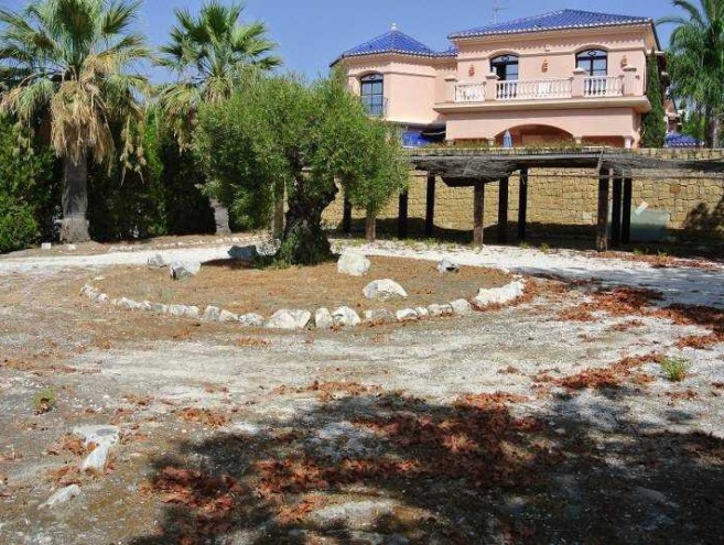Terrain for sale in Aloha, Marbella