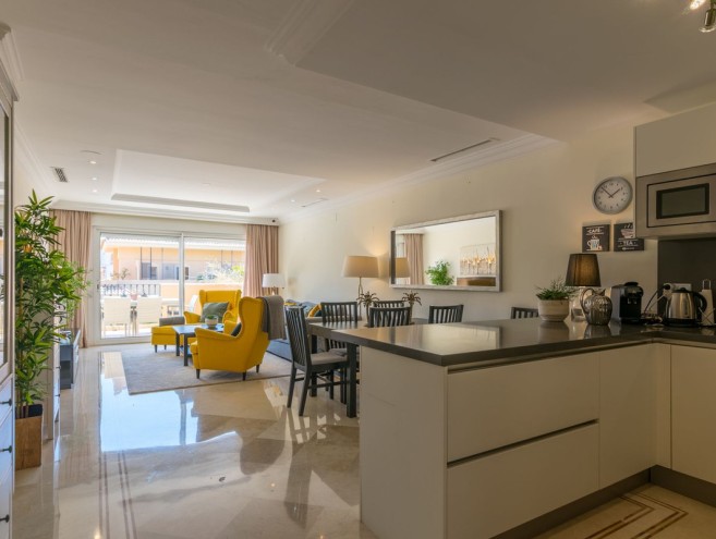 Appartement for sale in Nueva Andalucía, Marbella
