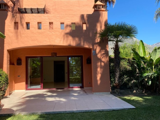 Unifamiliar for sale in The Golden Mile, Marbella