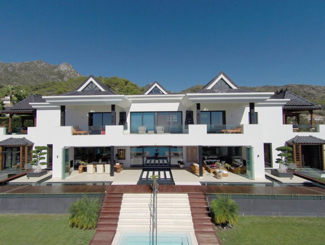 Villa for sale in The Golden Mile, Marbella