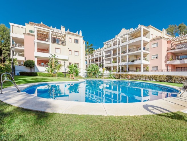 Appartement for sale in Nueva Andalucía, Marbella