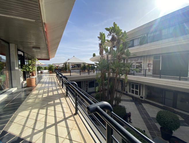 Commercial for sale in Nueva Andalucía, Marbella