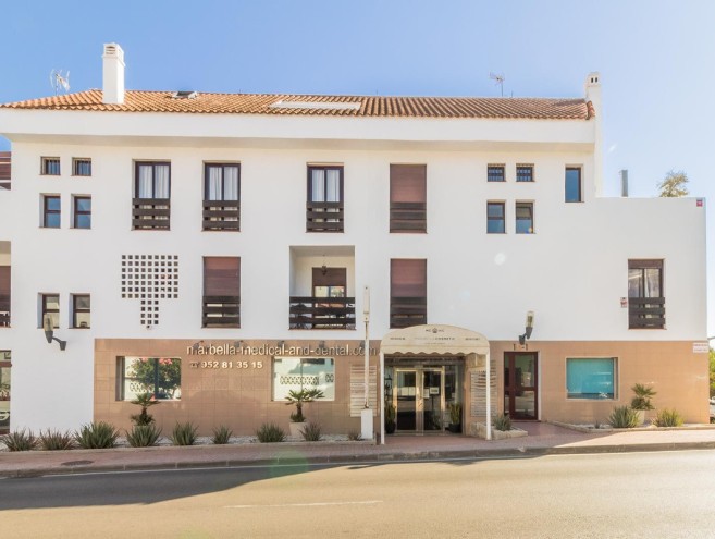 Comercial for sale in Nueva Andalucía, Marbella