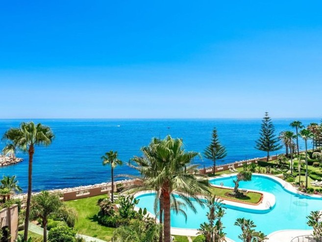 Apartment for sale in Puerto Banús, Marbella