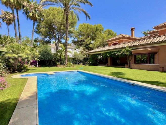 Villa for sale in The Golden Mile, Marbella