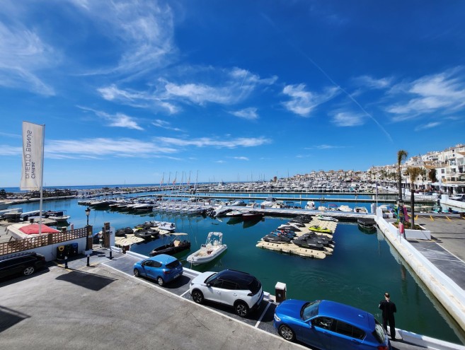 Appartement for sale in Puerto Banús, Marbella