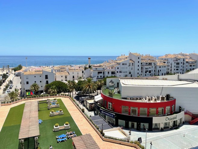 Apartment for sale in Puerto Banús, Marbella
